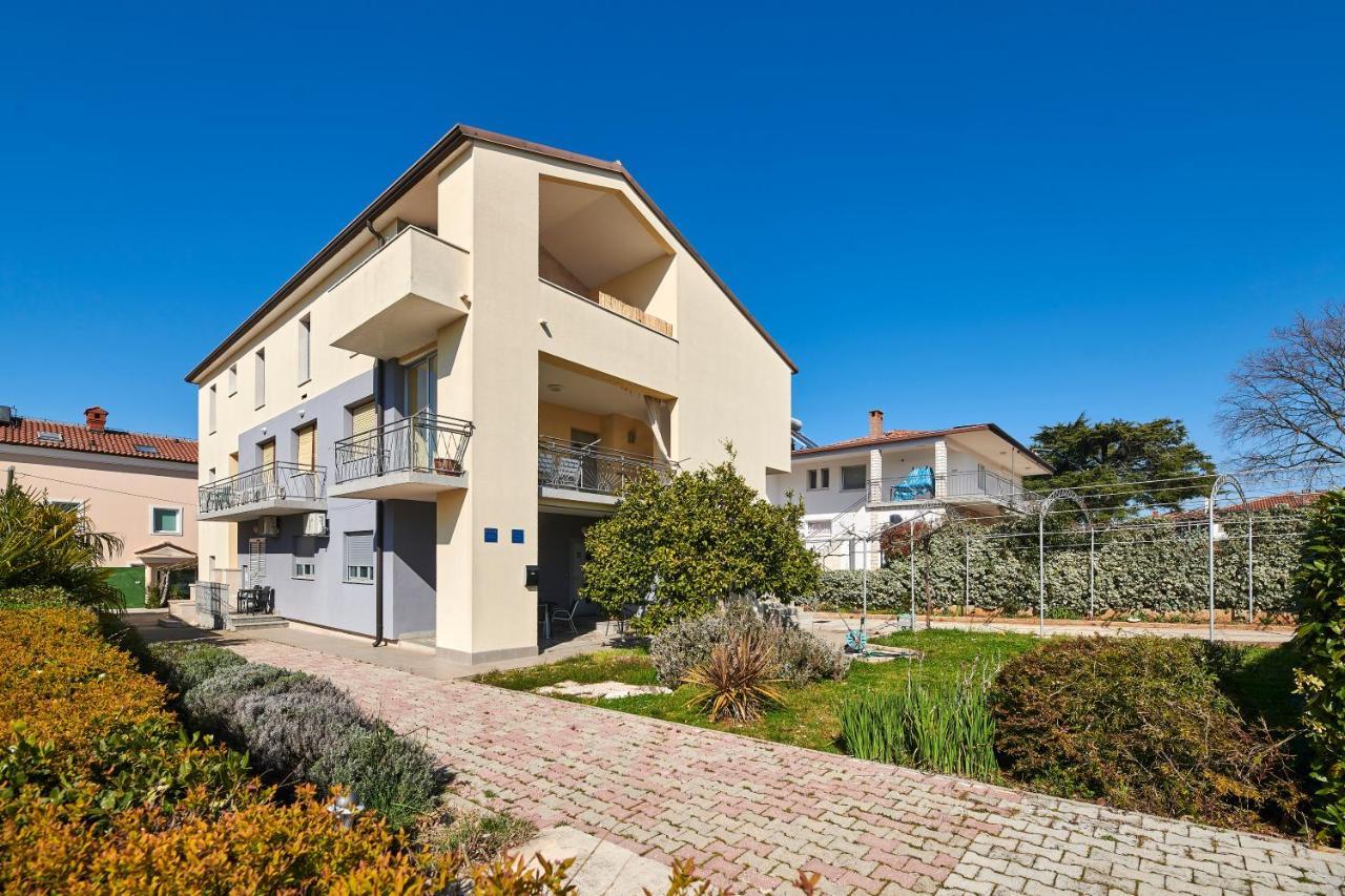 Apartments Ferlin Умаг Екстериор снимка