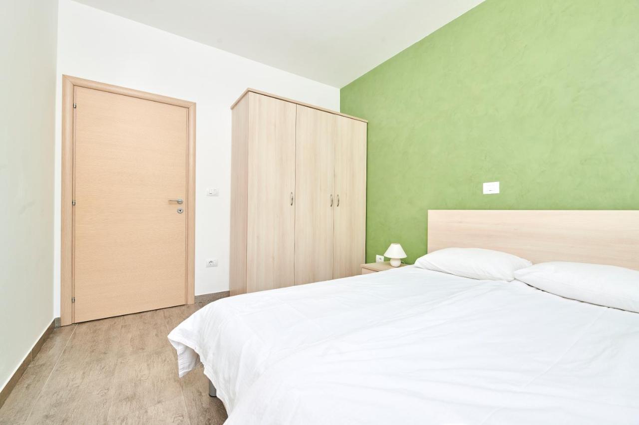Apartments Ferlin Умаг Екстериор снимка